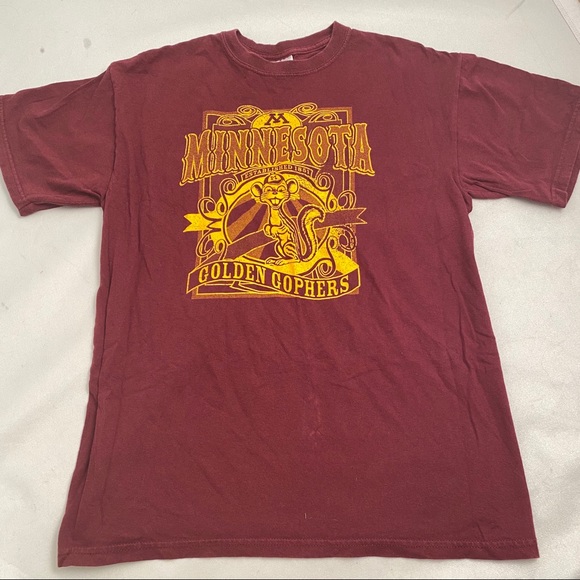 Gildan Other - Gildan University of Minnesota Golden Gophers maroon logo t-shirt M